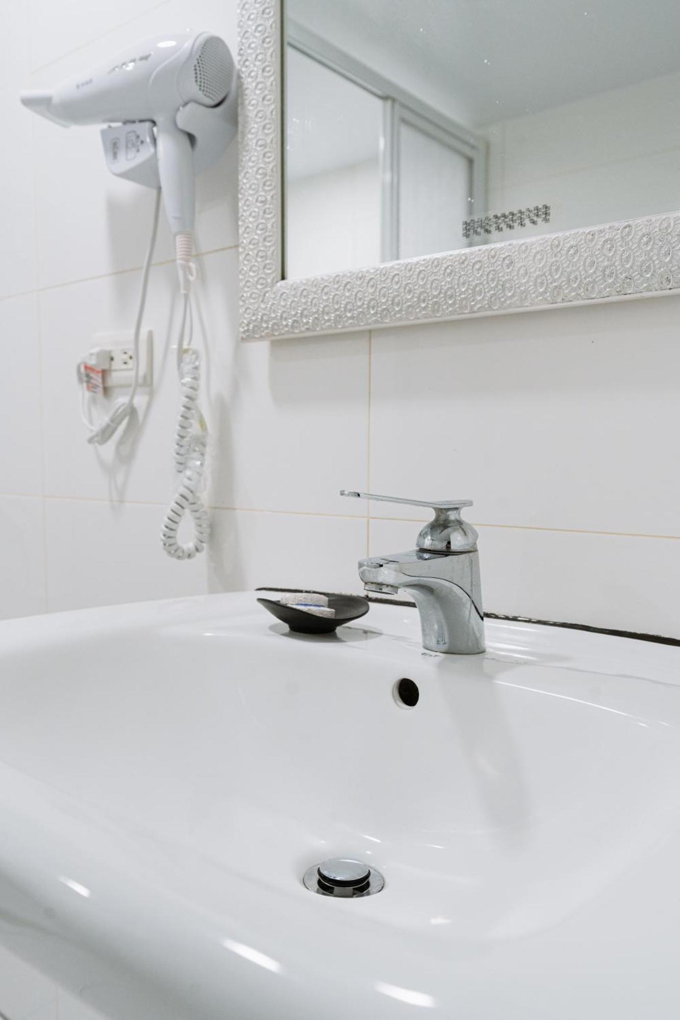 歐法行旅 O Fun Hotel Đài Bắc Ngoại thất bức ảnh