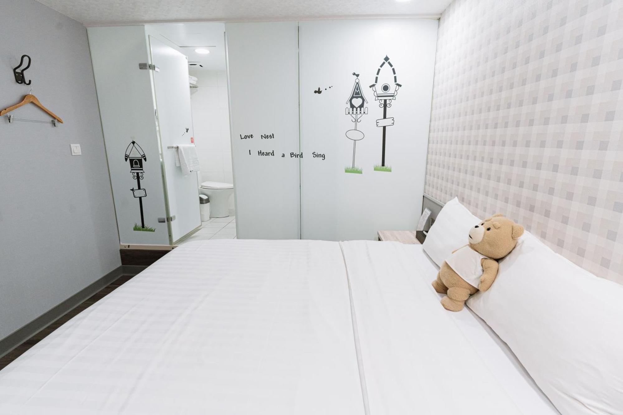 歐法行旅 O Fun Hotel Đài Bắc Ngoại thất bức ảnh